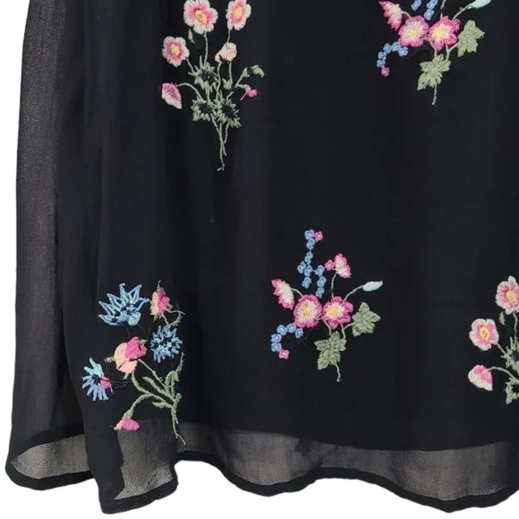 113. Sundance Altamira Black Embroidered Floral Layered Sleeveless Blouse - Picture 5 of 6
